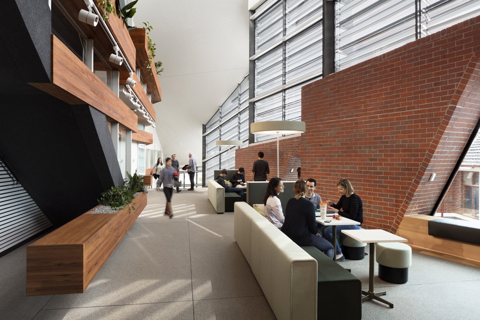 墨尔本 Bio21 研究所 | 动态合作空间与自然环境的完美融合-28