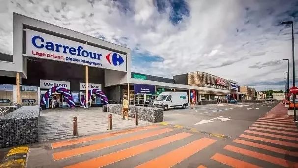 商超巨头洗牌,老牌战队落幕,新面孔即将崛起-8