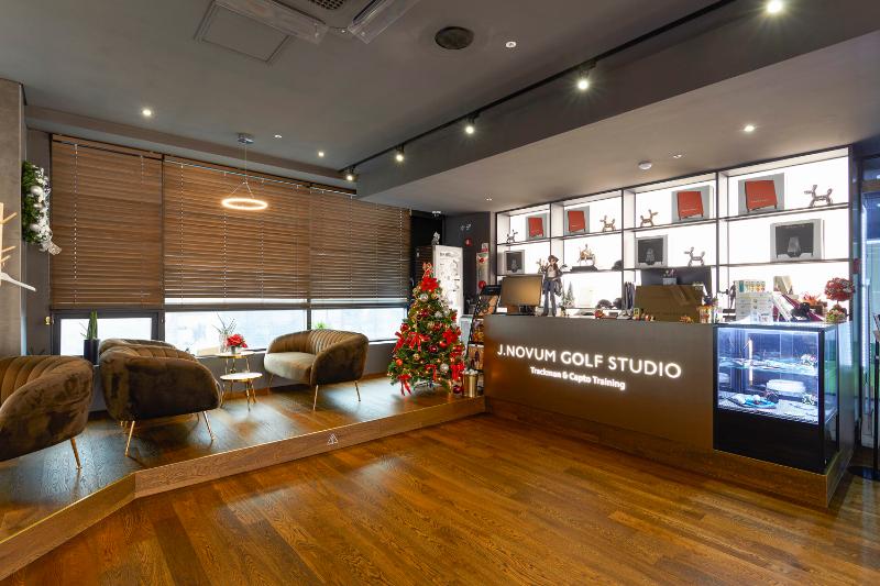 简约高雅的杰诺姆高尔夫球室内设计-18