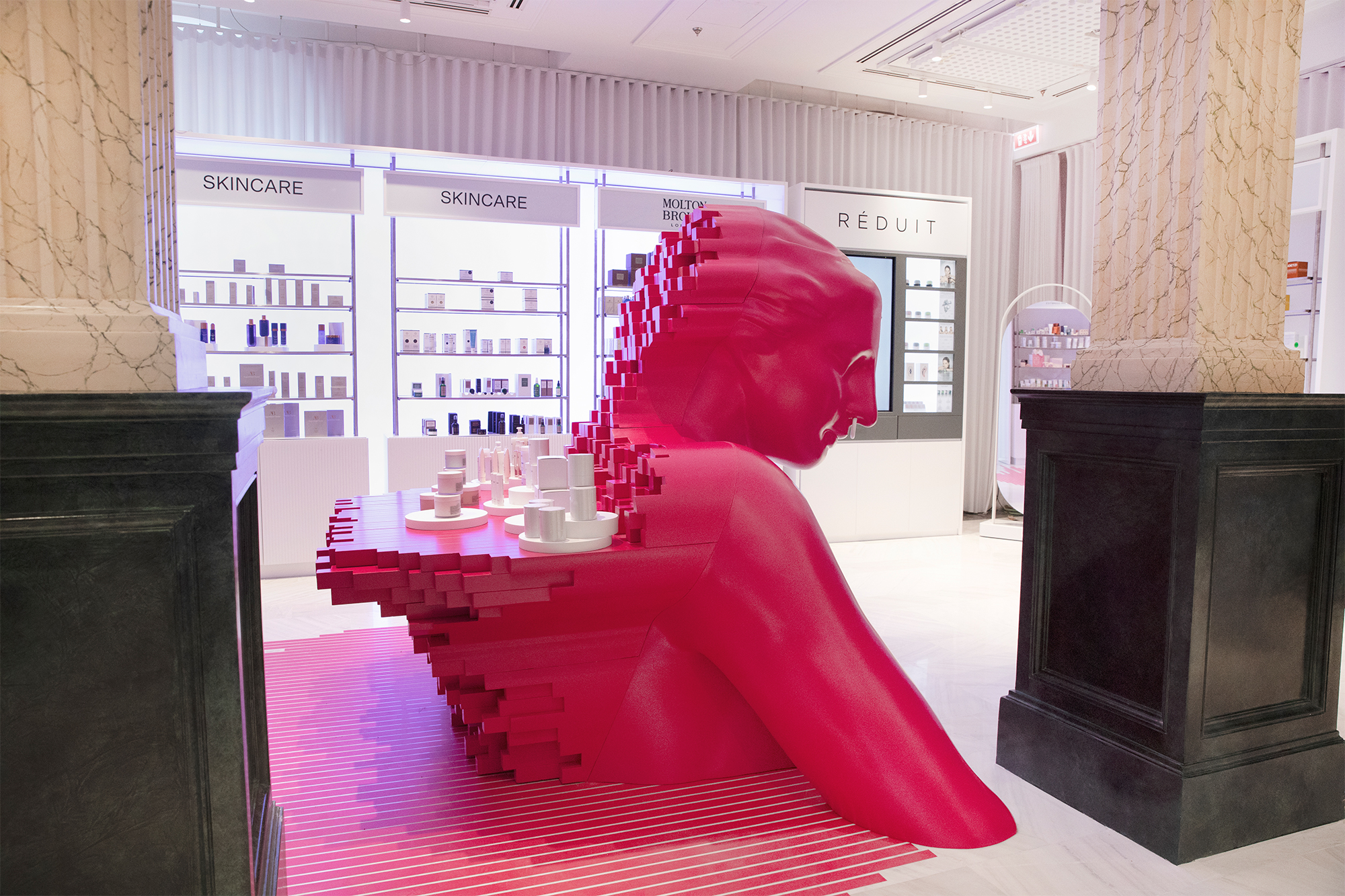 WOW 在线购物体验店丨西班牙马德里丨External Reference-76