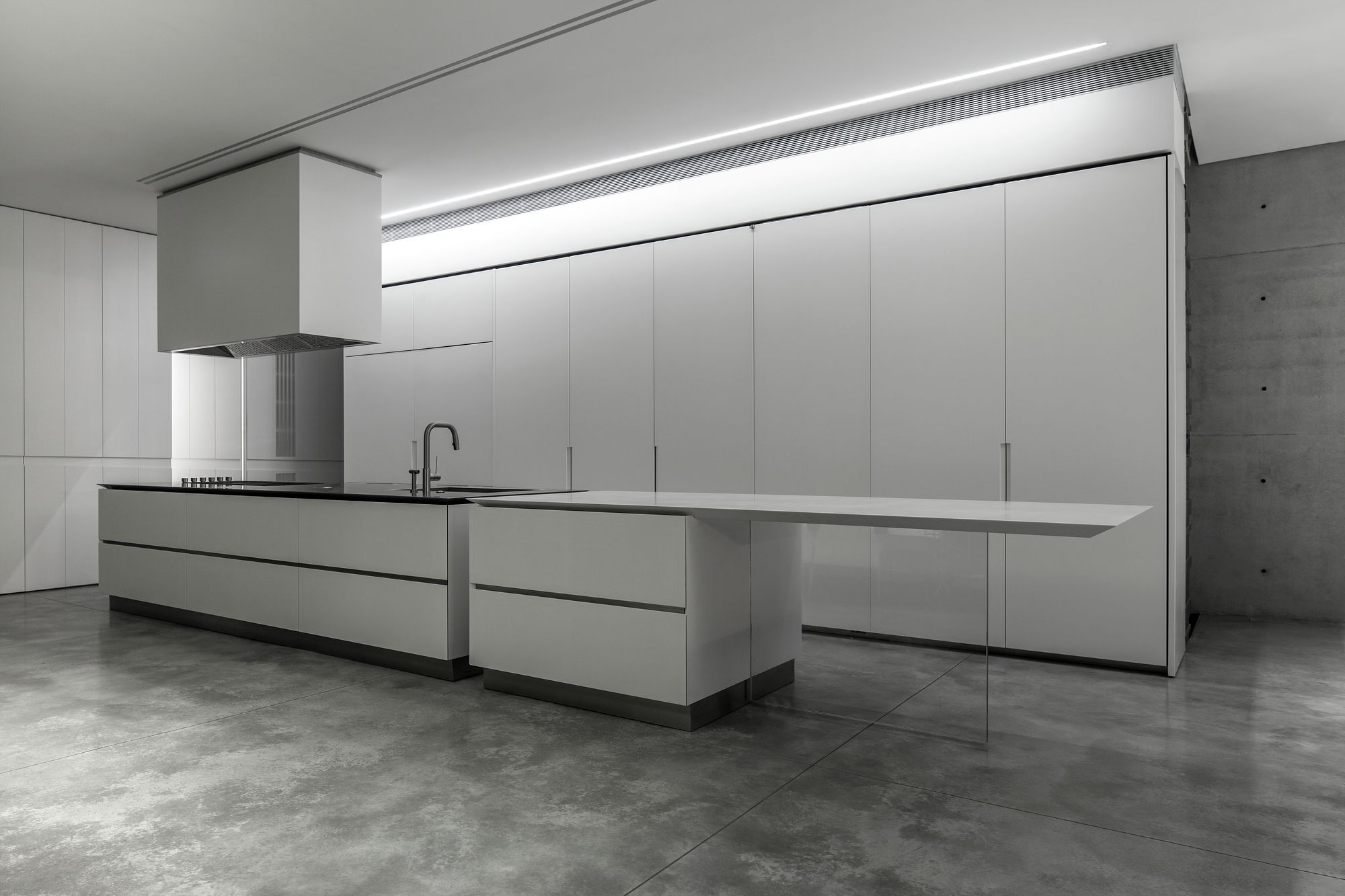 割裂与连接 | 混凝土与玻璃的共生之作-123