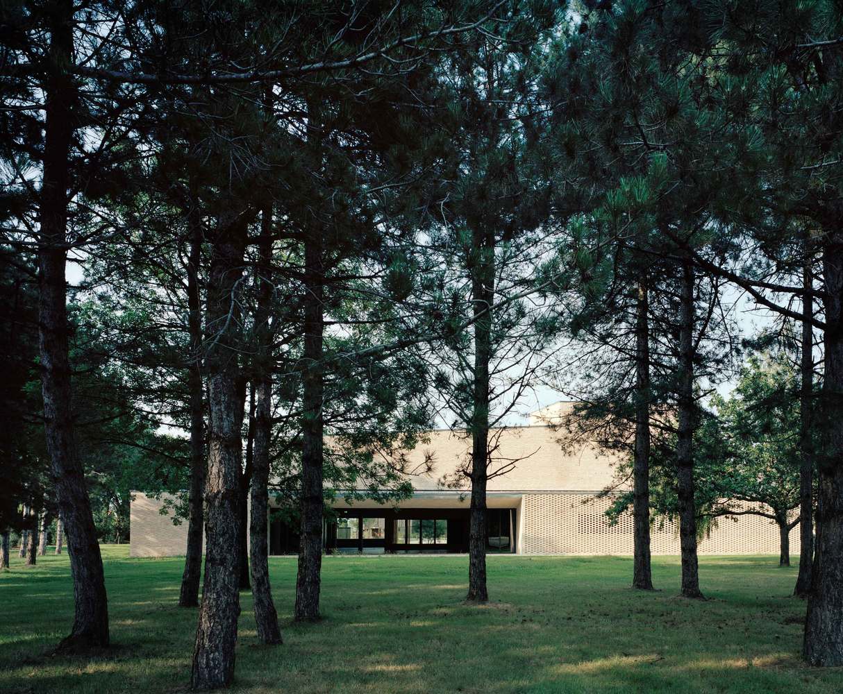 法国白色石文化中心丨RAUM-33