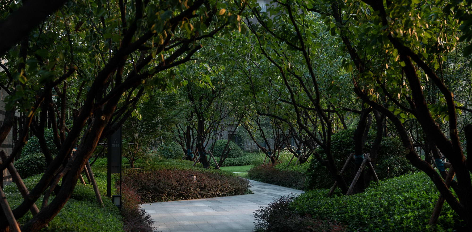 郑州永威城·观澜庭 | 公园社区中的生态景观设计-7