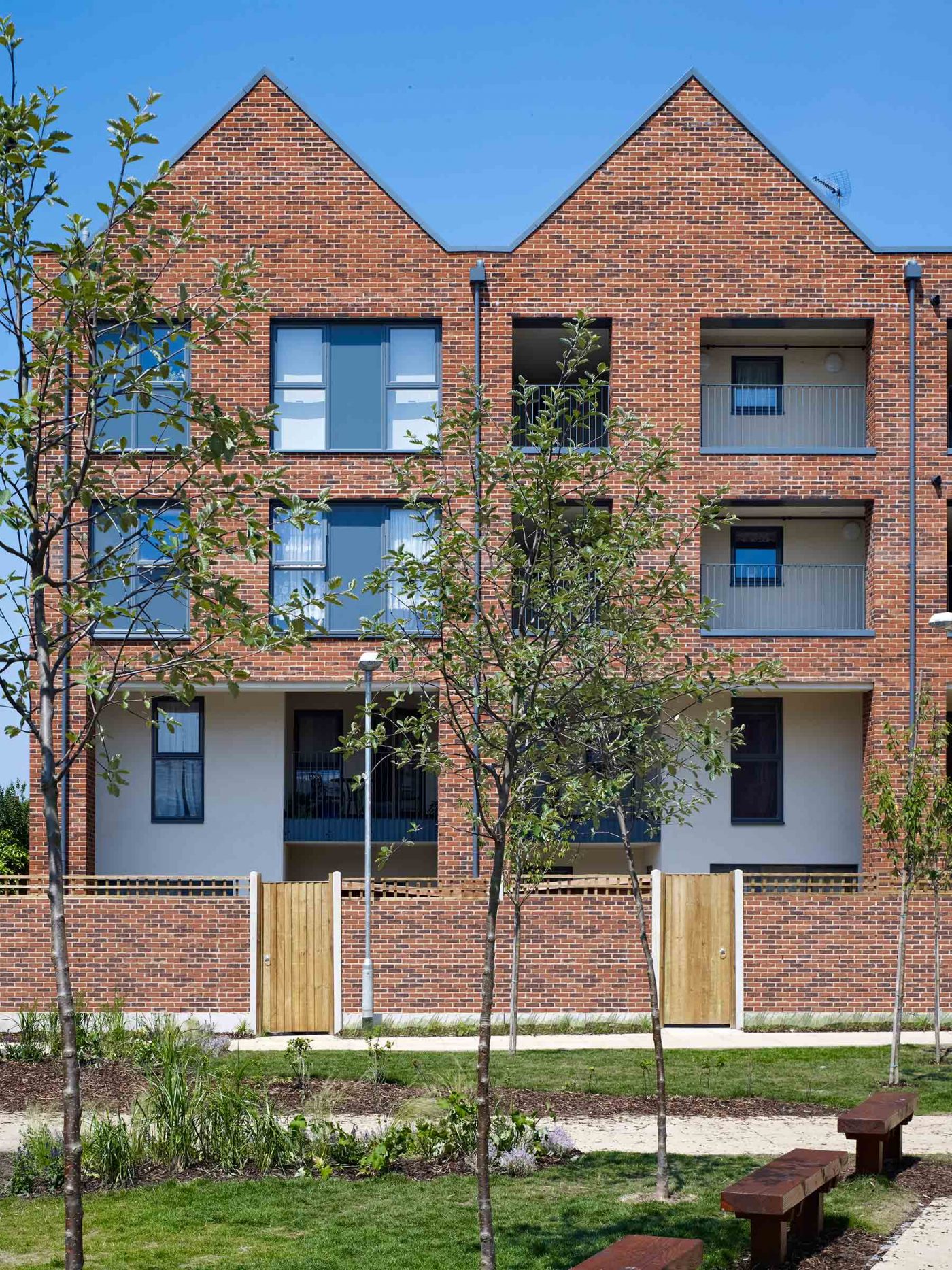 Mæ's Hammond Court and New Islington projects featured in the second edition of the Housing Design Handbook
-6