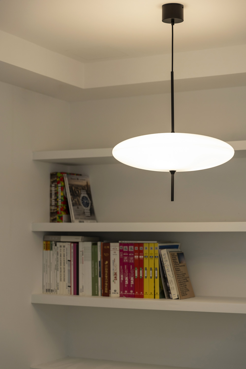 高级照明设计 | 18 平米室内空间的现代魅力-10