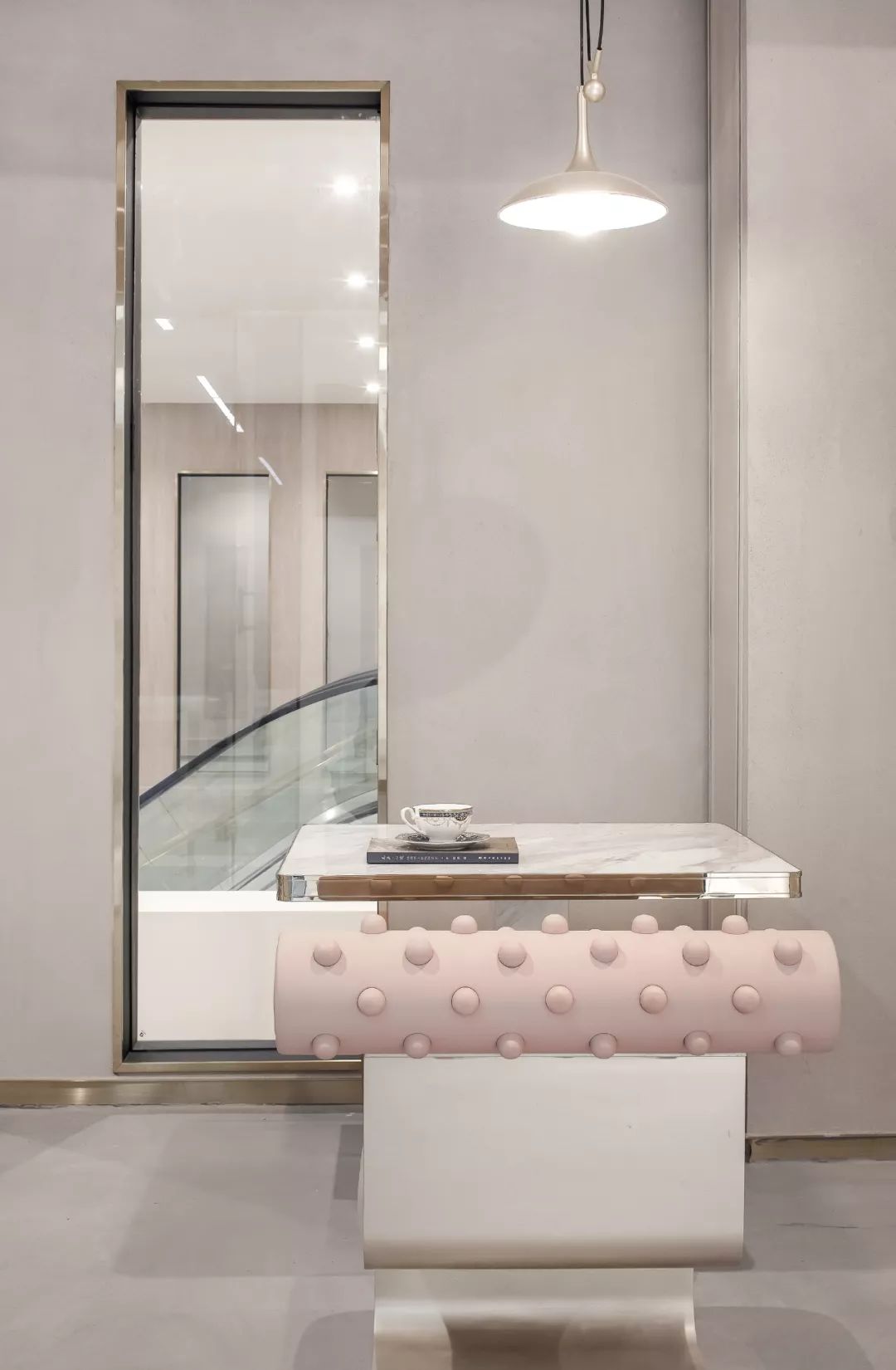 在这个令人惊叹的童话城堡办公室，我愿意天天加班！-61