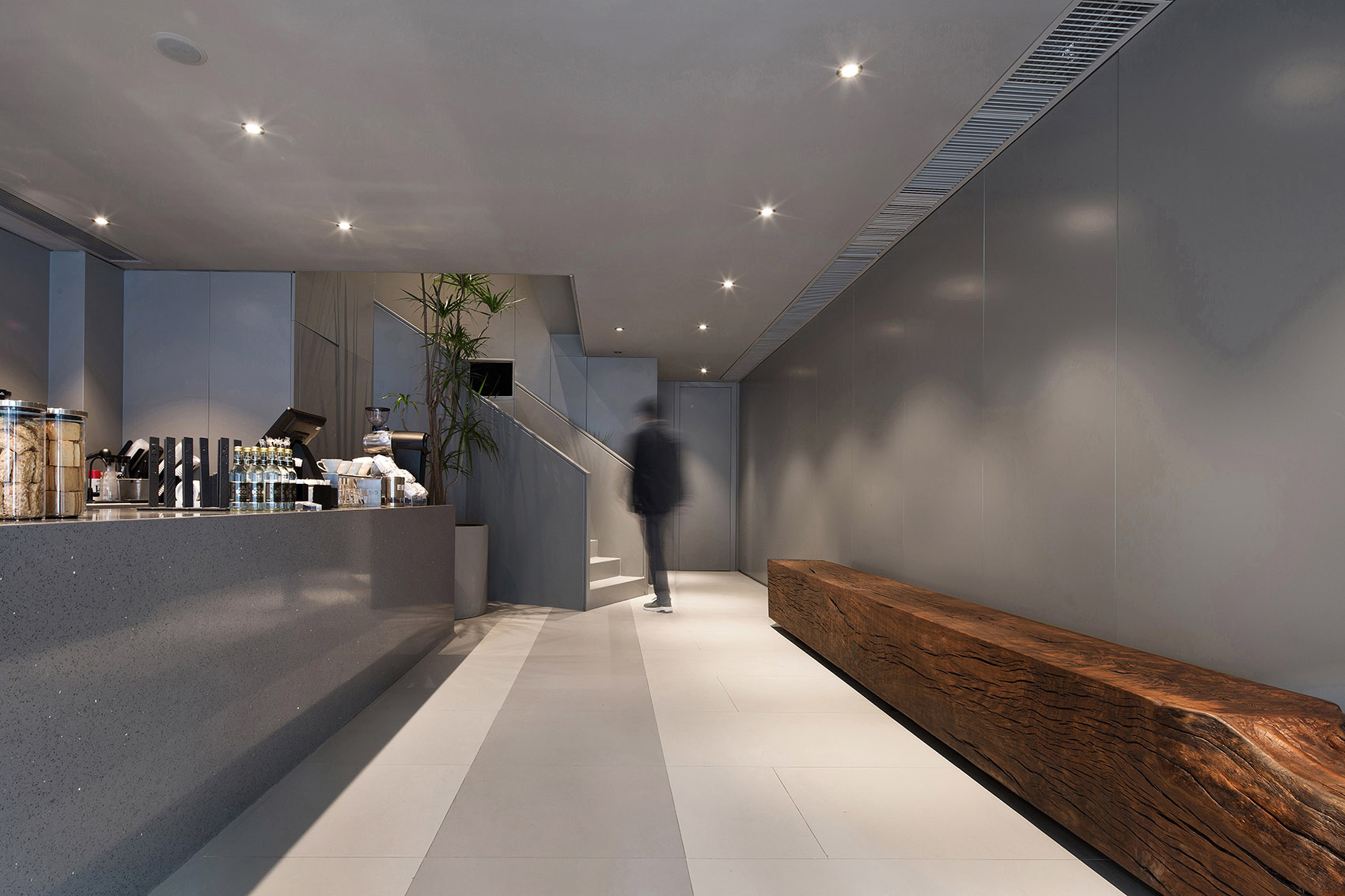 广州教育路来回咖啡店-6