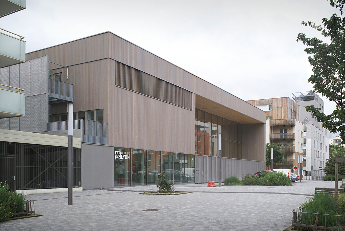 德国莱昂尼斯区城市开发区多功能运动场设计-27