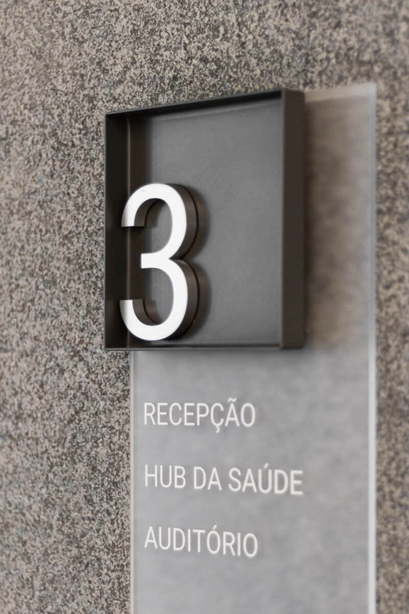 Linked Teresópolis - /STUDIOMDA - Wayfinding Design-1