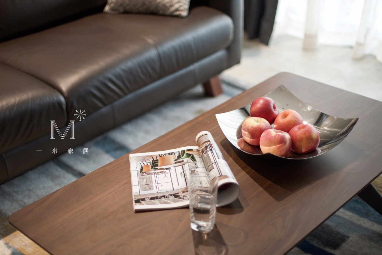 110m²现代极简住宅 | 金属与木质的简约艺术-1