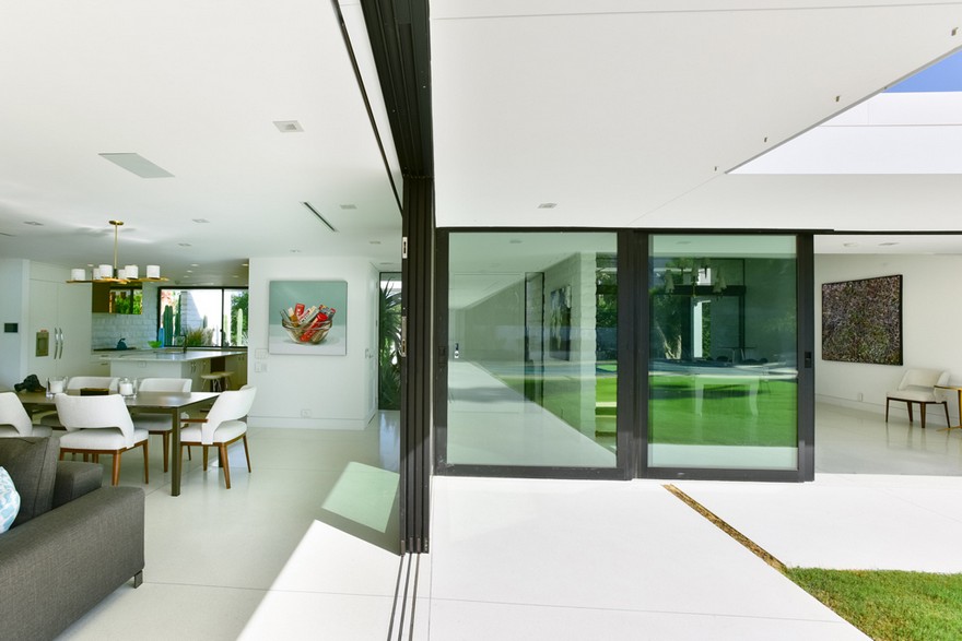 Rare Modernist Home Gets Restored and Updated-24