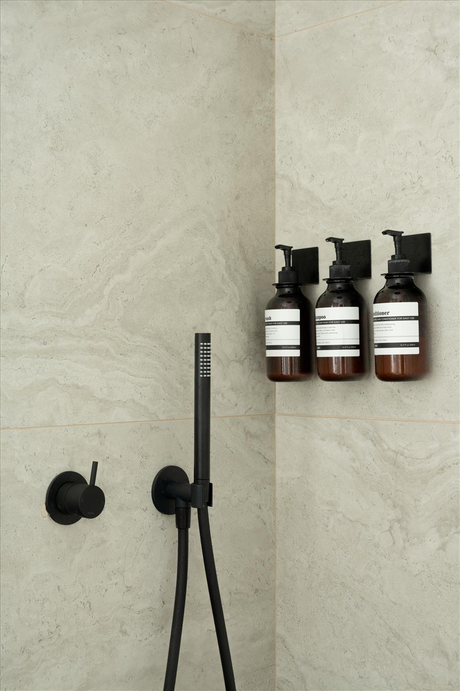 翻新带拐角的公寓成温馨住宅丨以色列耶路撒冷丨建筑师兼室内设计师米拉夫·诺阿-47