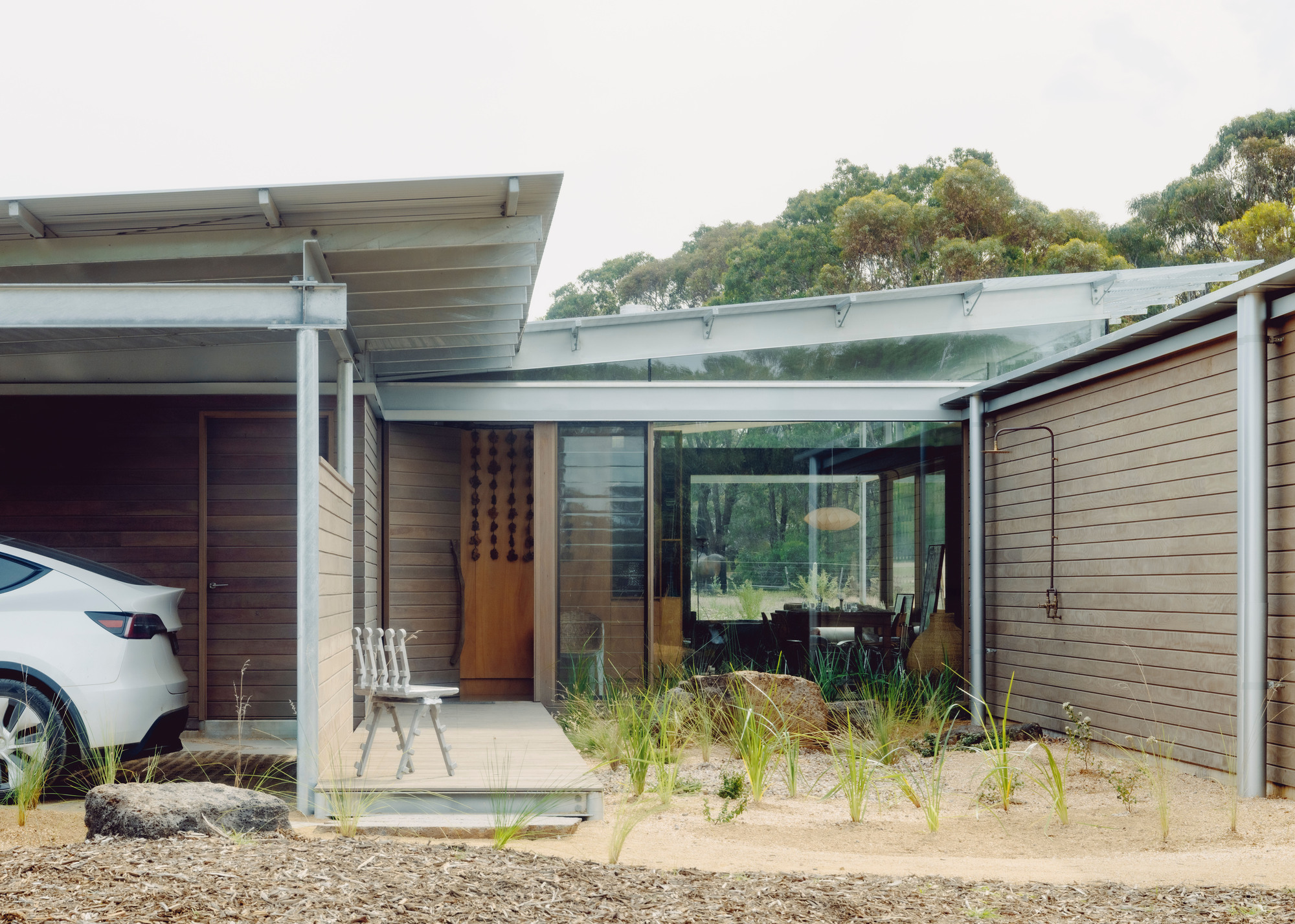 铁木树皮屋（注：Ironbark是一种澳大利亚的硬木，叫铁木树，这里推测可能是用铁木树皮建造的房屋） 丨澳大利亚丨Not All Architecture-13