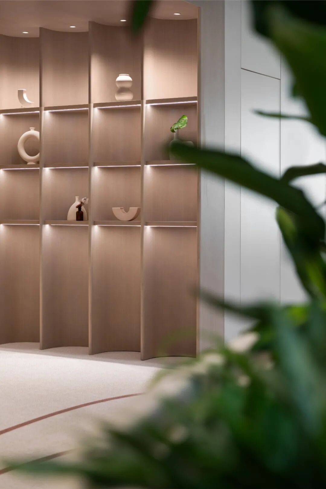 金融巨头的自然疗愈型办公美学 · Bean Buro丨中国香港丨Lorène Faure等团队,艺术设计Angel Hui-30