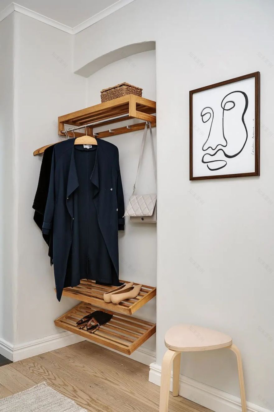 L 型布局厨房搭配小露台的家-4