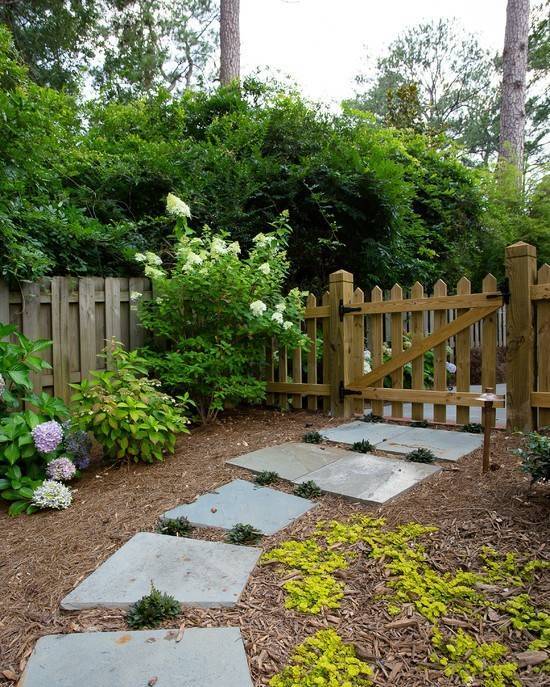 庭院花境中的土壤覆盖物设计与应用-45