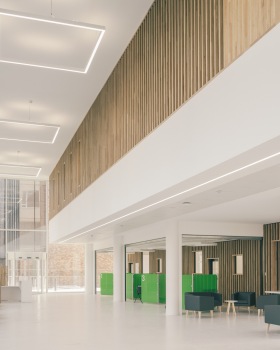 巴黎Sainte-Anne医院神经科学中心，法国 / Pargade Architectes