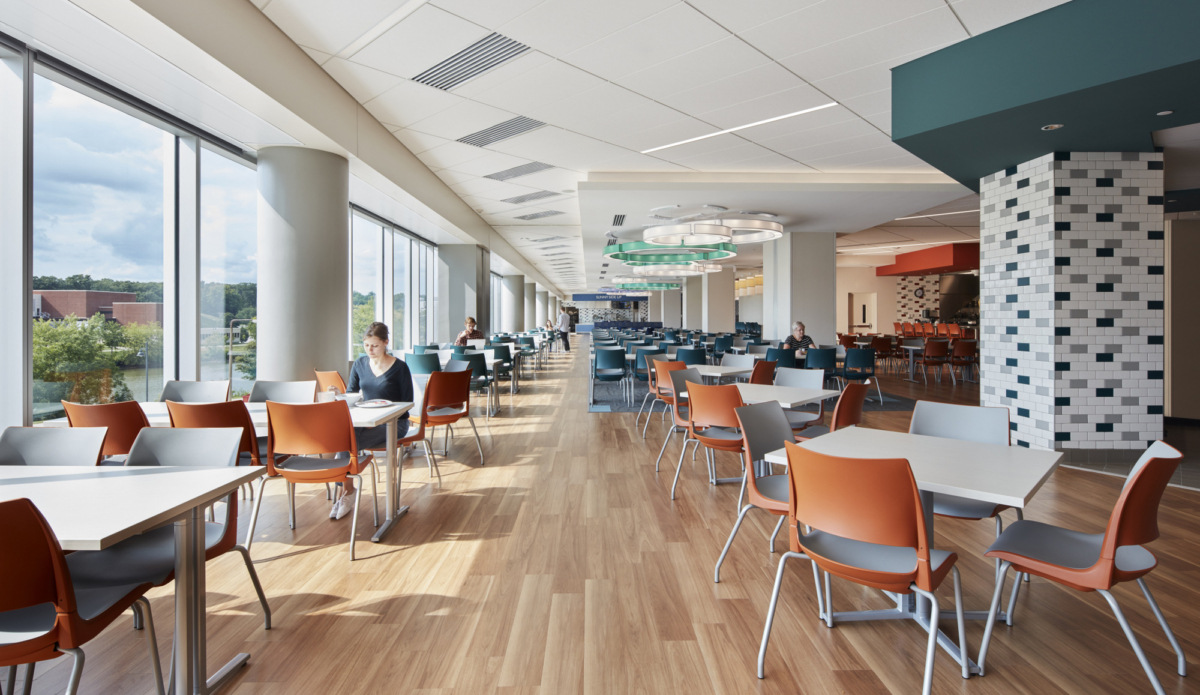 Iowa 大学 Elizabeth Catlett Hall-15