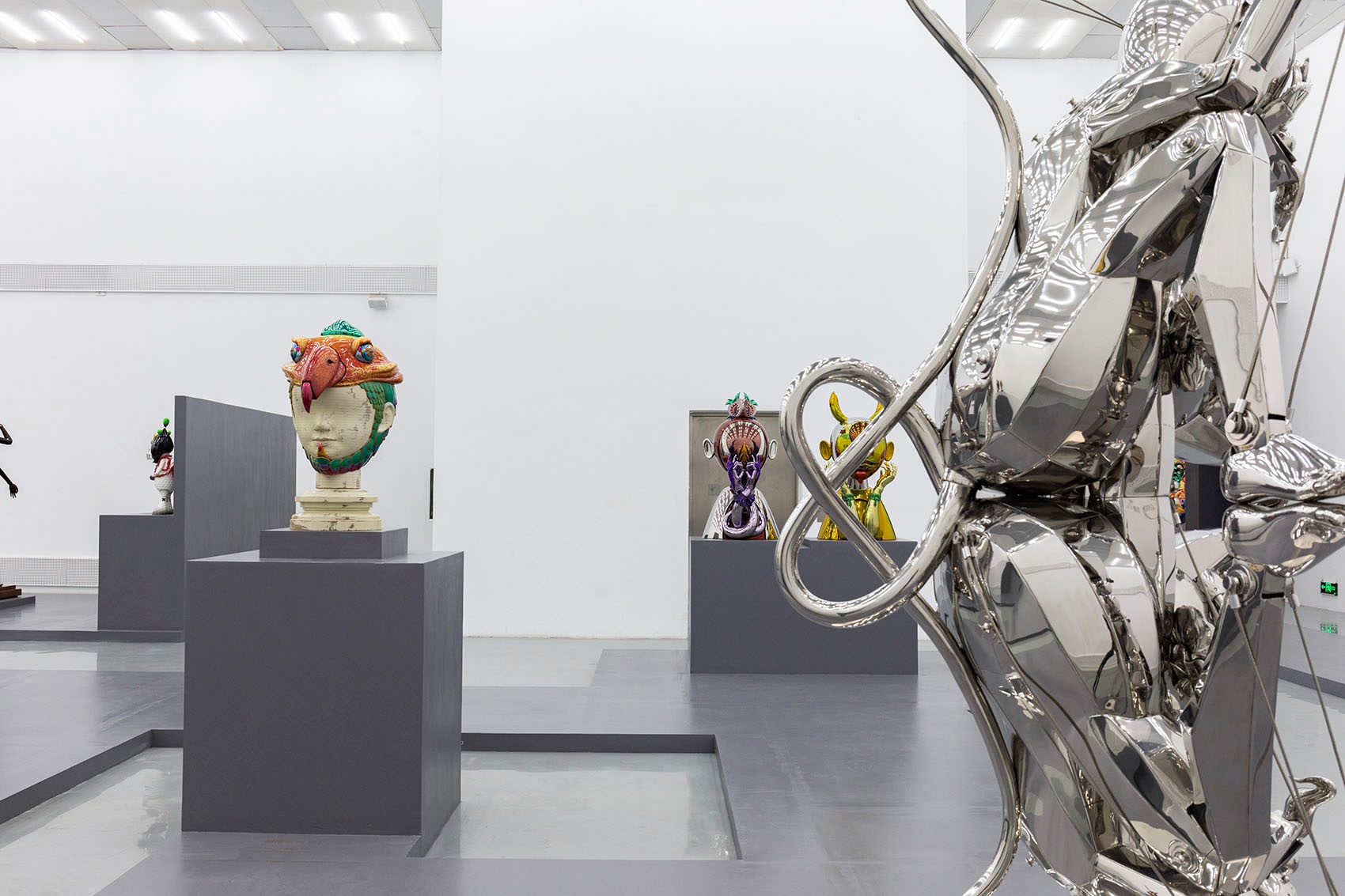 北京“变相—王国建艺术展”展览设计丨燕尾设计室-7