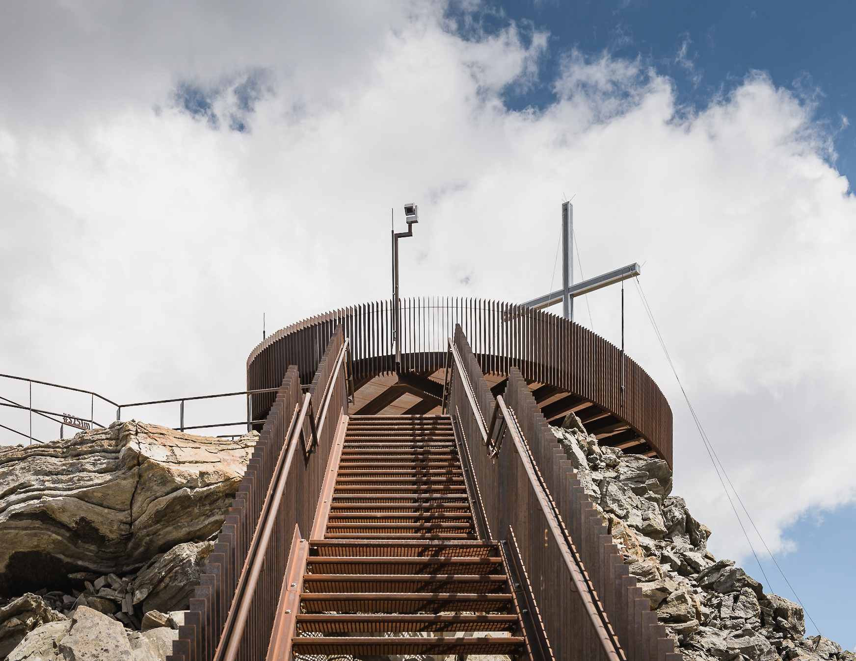 ÖtziPeak3251m-noa*NetworkofArchitecture-16