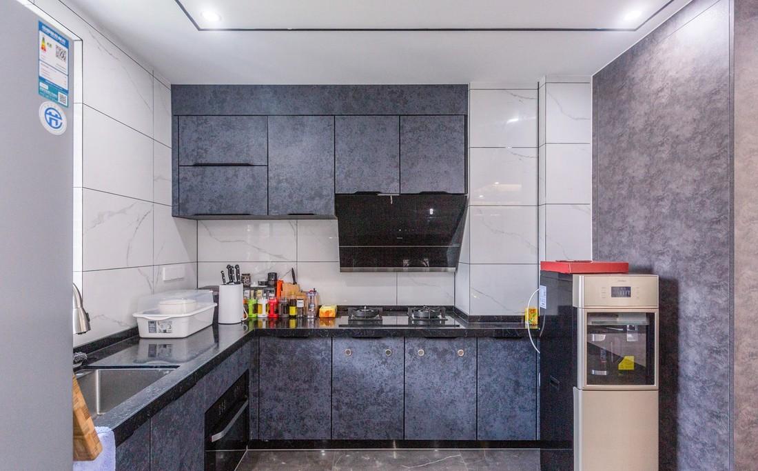 146㎡高级单身公寓 | 开放式空间与温馨家居的完美融合-29