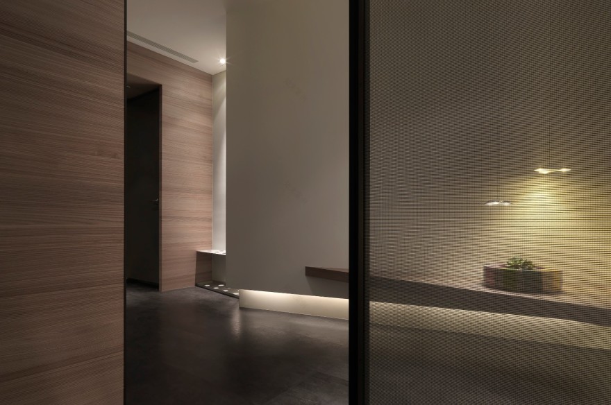 60 坪现代风办公室的绿意与工业时尚-4