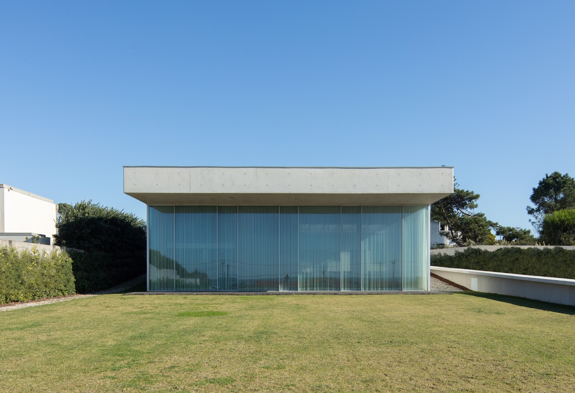 瓦拉达雷斯的房子丨葡萄牙丨Correia,Ragazzi Arquitectos-35