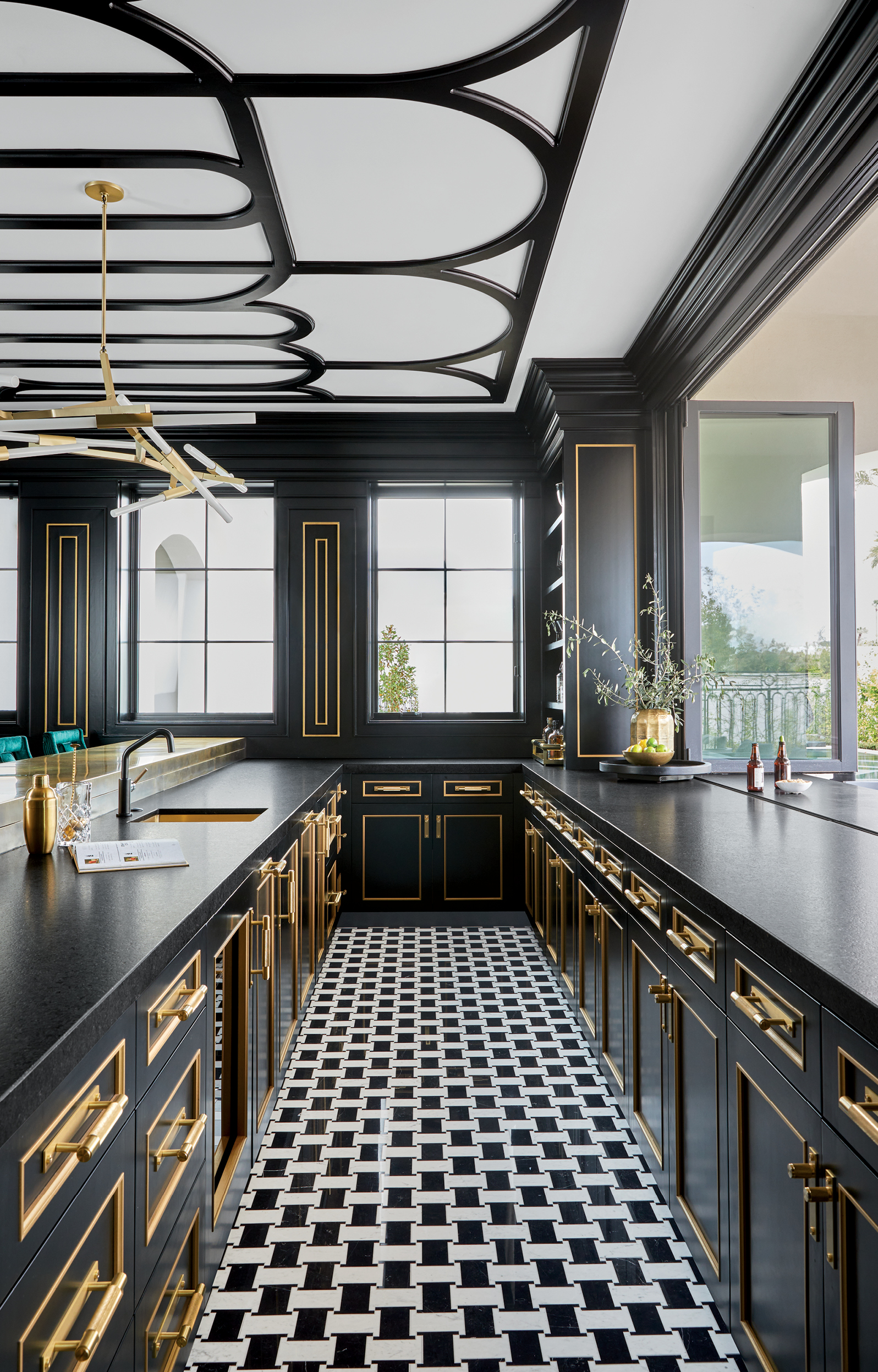 欧式别墅丨LUXE Interiors + Design-30