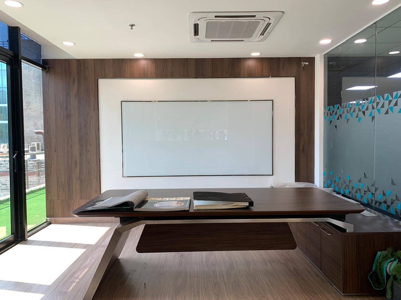 Modern corporate interiors and planning-12