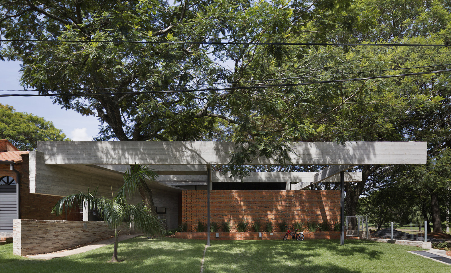 简约实用,与环境共生的住宅设计-8