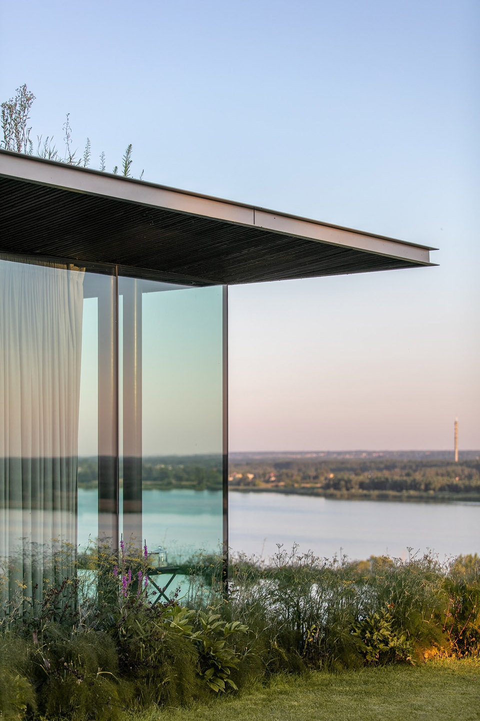 波兰现代河畔别墅,自然与人居的完美融合-30