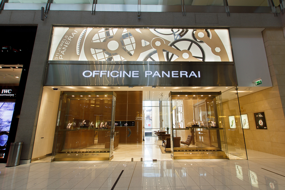 迪拜购物中心 Officine Panerai 精品店-6