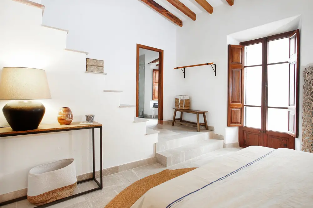 明亮设计打造温馨西班牙海岛住宅-8