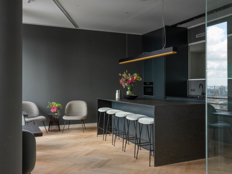 奥雷塔斯·装饰公司(注:AURETAS音译为奥雷塔斯 ,decorazioni是意大利语装饰的复数形式,这里推测为公司名字相关套语,按装饰公司翻译) 丨德国汉堡-15