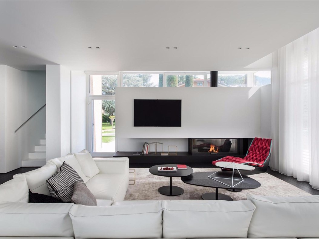 现代黑白内饰碰撞极简风的别墅-4