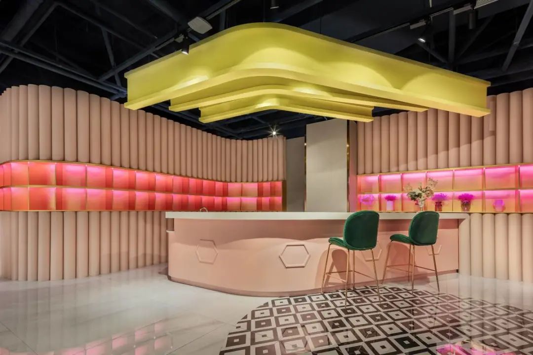 越秀弗思特婚纱店-11