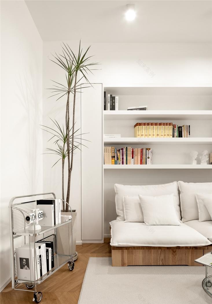 纯白+木色舒适惬意生活空间设计-24