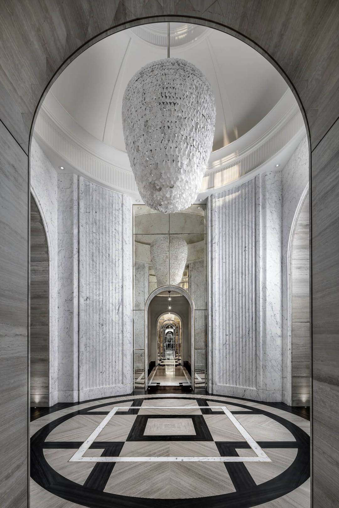 Drake 亿元豪宅揭秘,现代奢华与古典艺术的完美融合-31