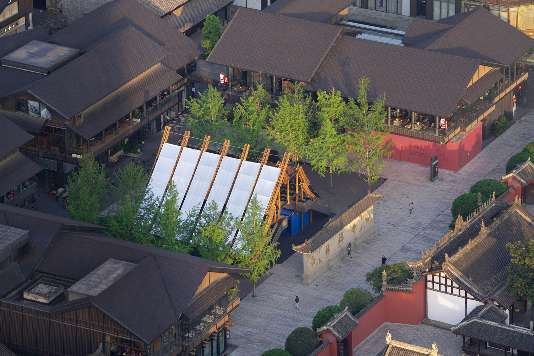 成都远洋太古里八周年庆漫广场建筑丨中国成都丨裸筑更新建筑设计事务所-7