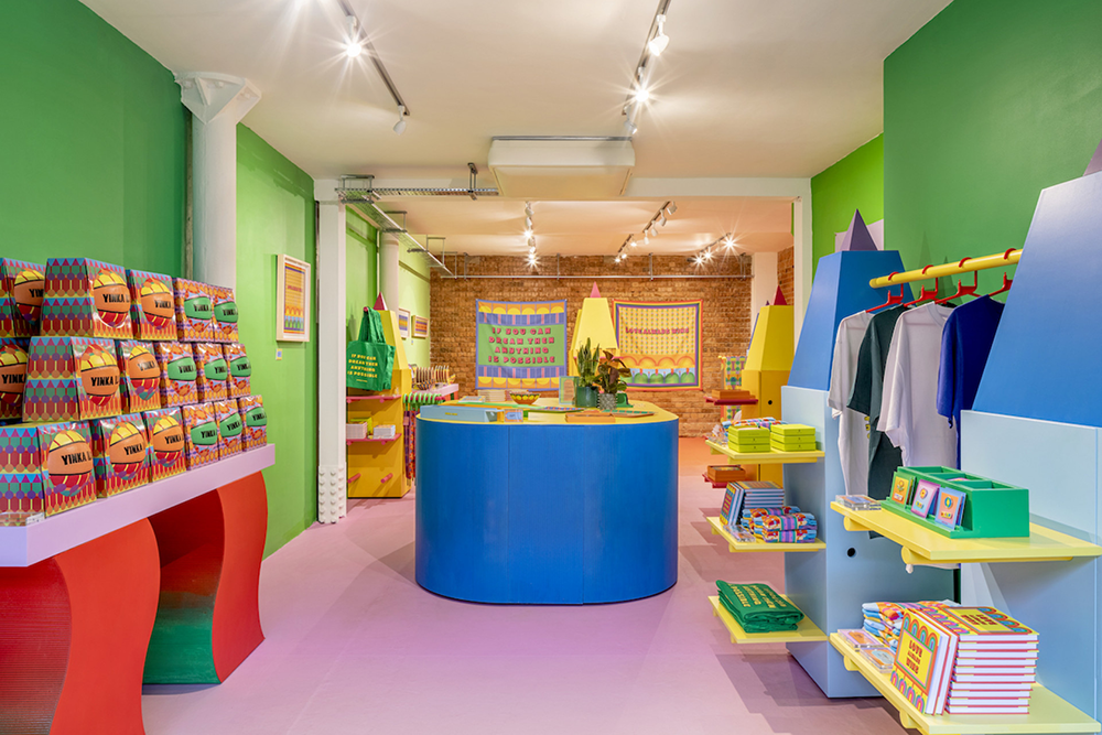 伦敦彩绘空间 | 设计师 Yinka Ilori 的社区培育 Pop-up 商店-0