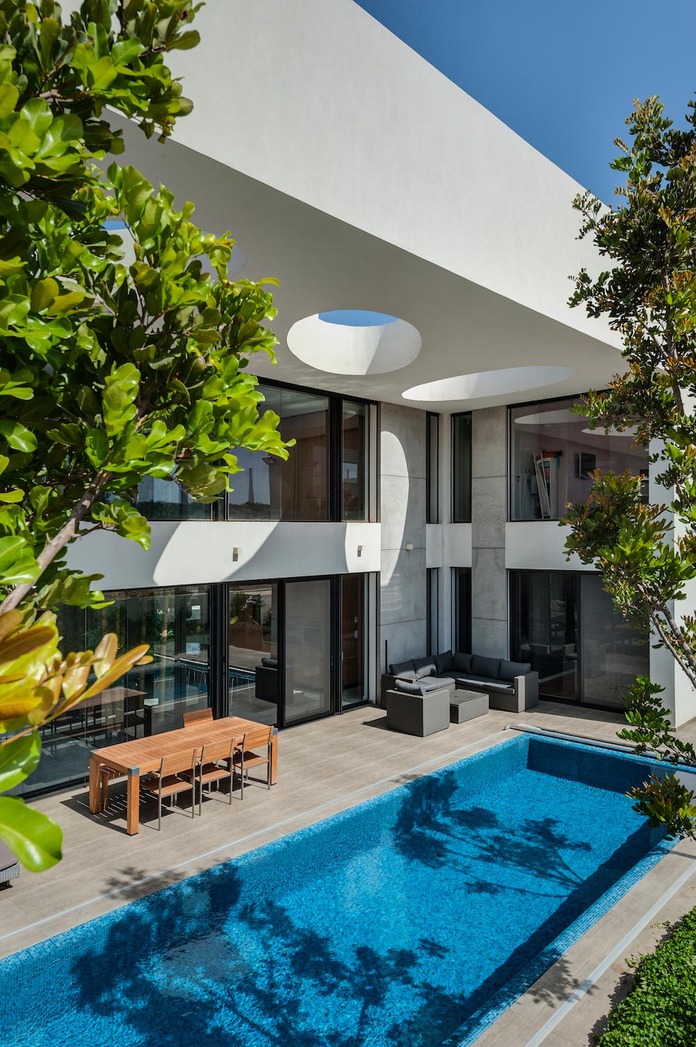 色彩对比下的现代绿洲——以色列凯撒利亚住宅设计-10