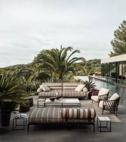 2020 年最潮户外家具设计,打造舒适休闲空间-91