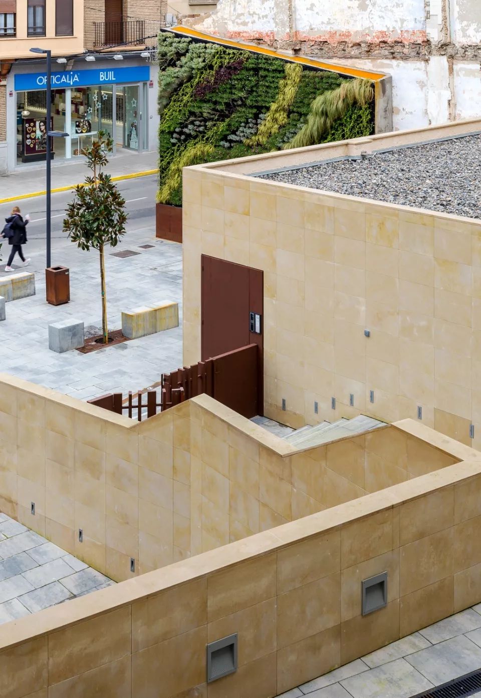 历史痕迹中的现代住宅群-33