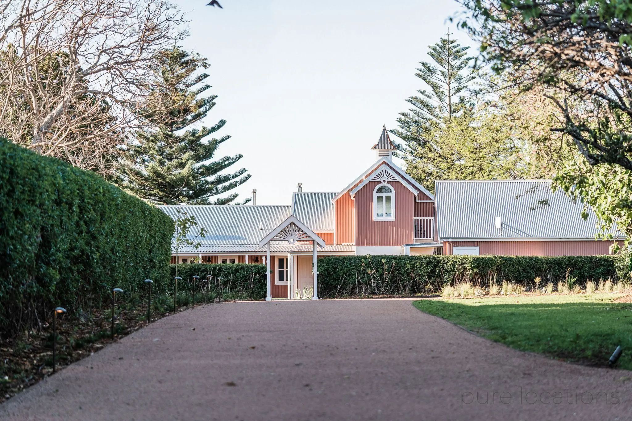 澳大利亚乡村农场住宅的现代复兴-2