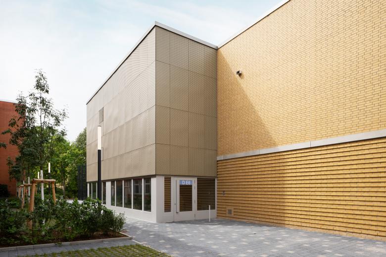 哥白尼高级中学体育馆丨德国柏林丨HerbstKunkler Architekten-4