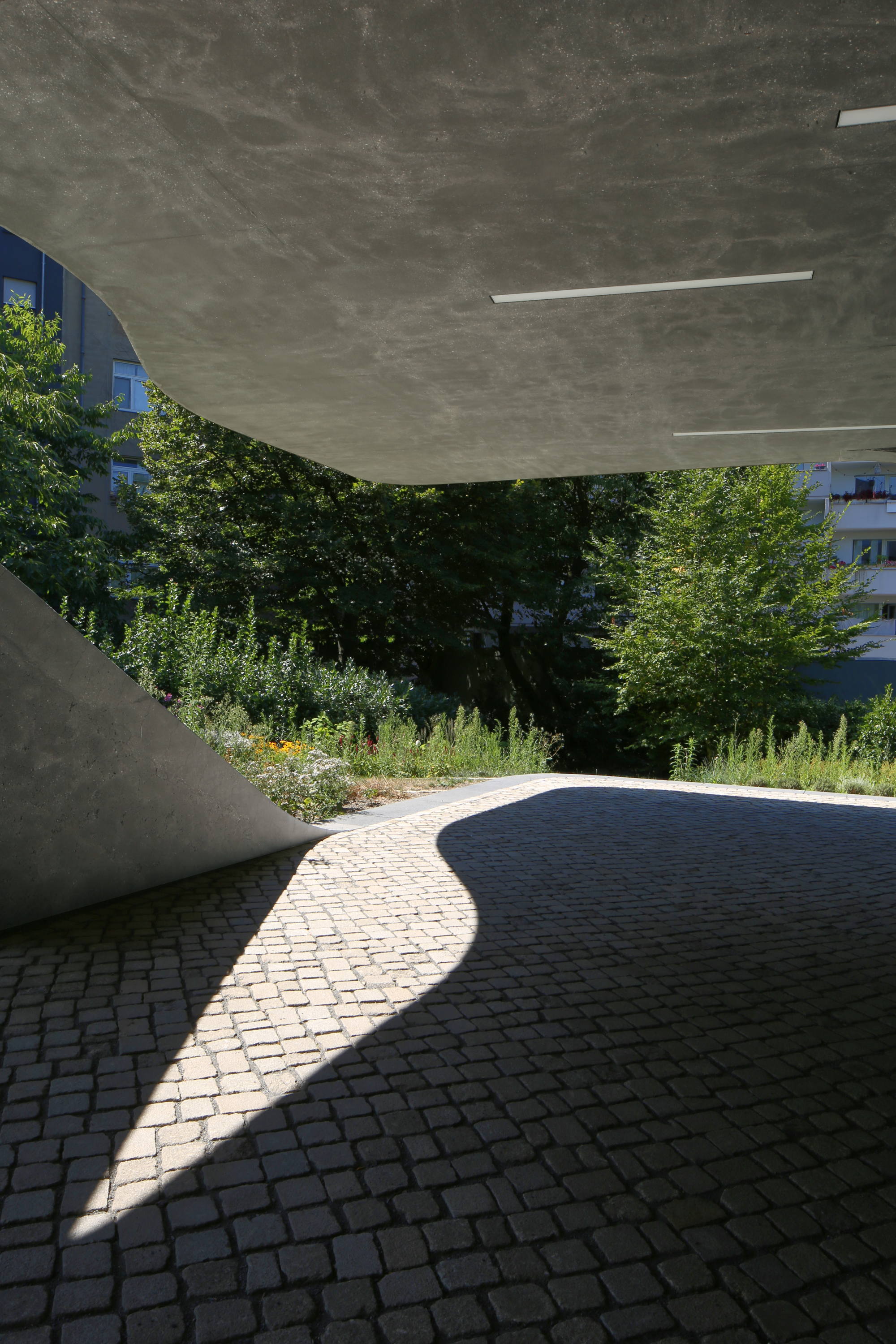 FOM大学校园丨德国杜塞尔多夫丨J.MAYER.H-21