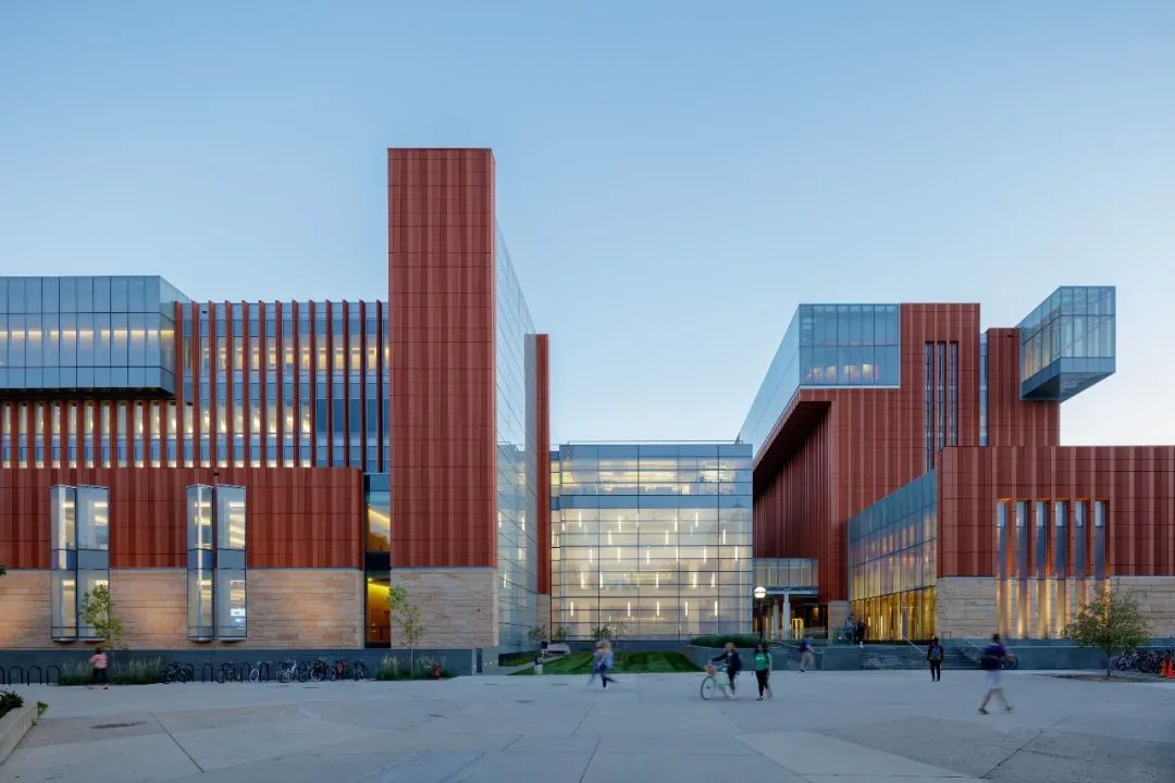 密歇根大学罗斯商学院改造丨美国密歇根丨KPF-24