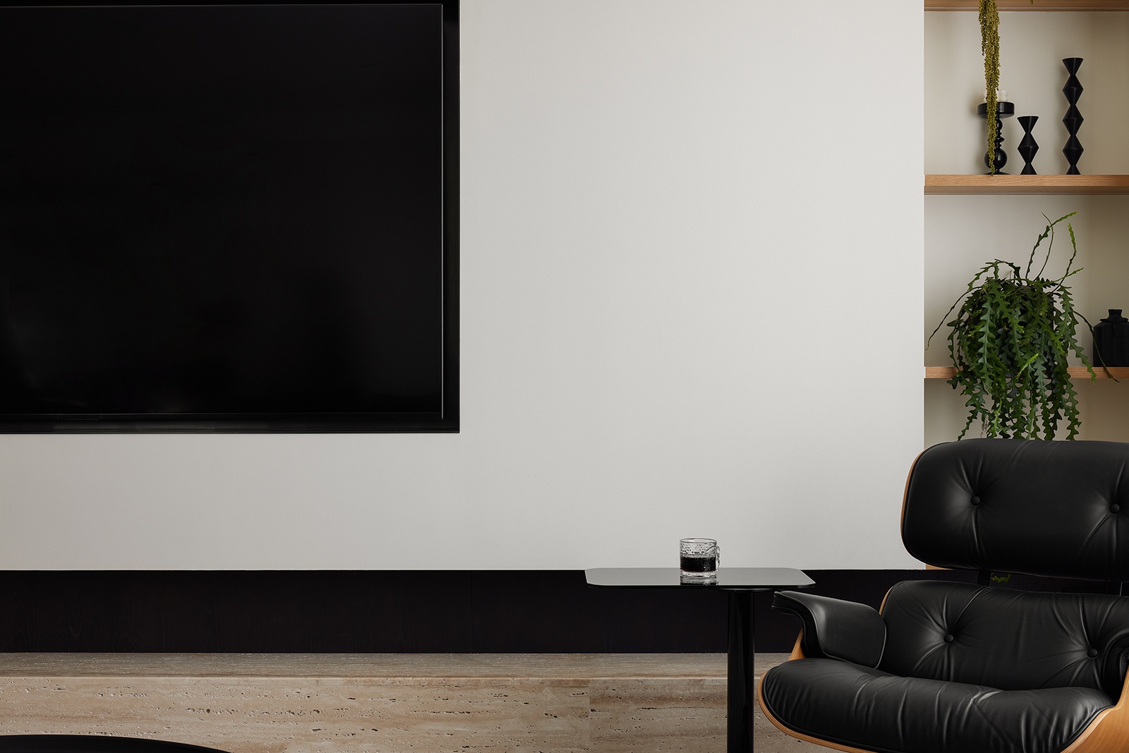 在彩色里朝圣黑白丨中国济南丨东荷逸品空间设计-16