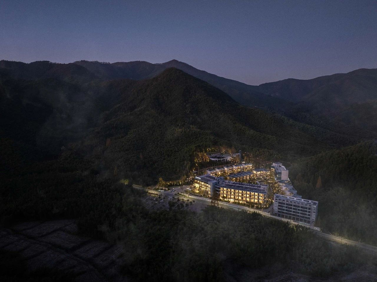 莫干山加怡颐珀酒店丨由走空间设计实验室-3