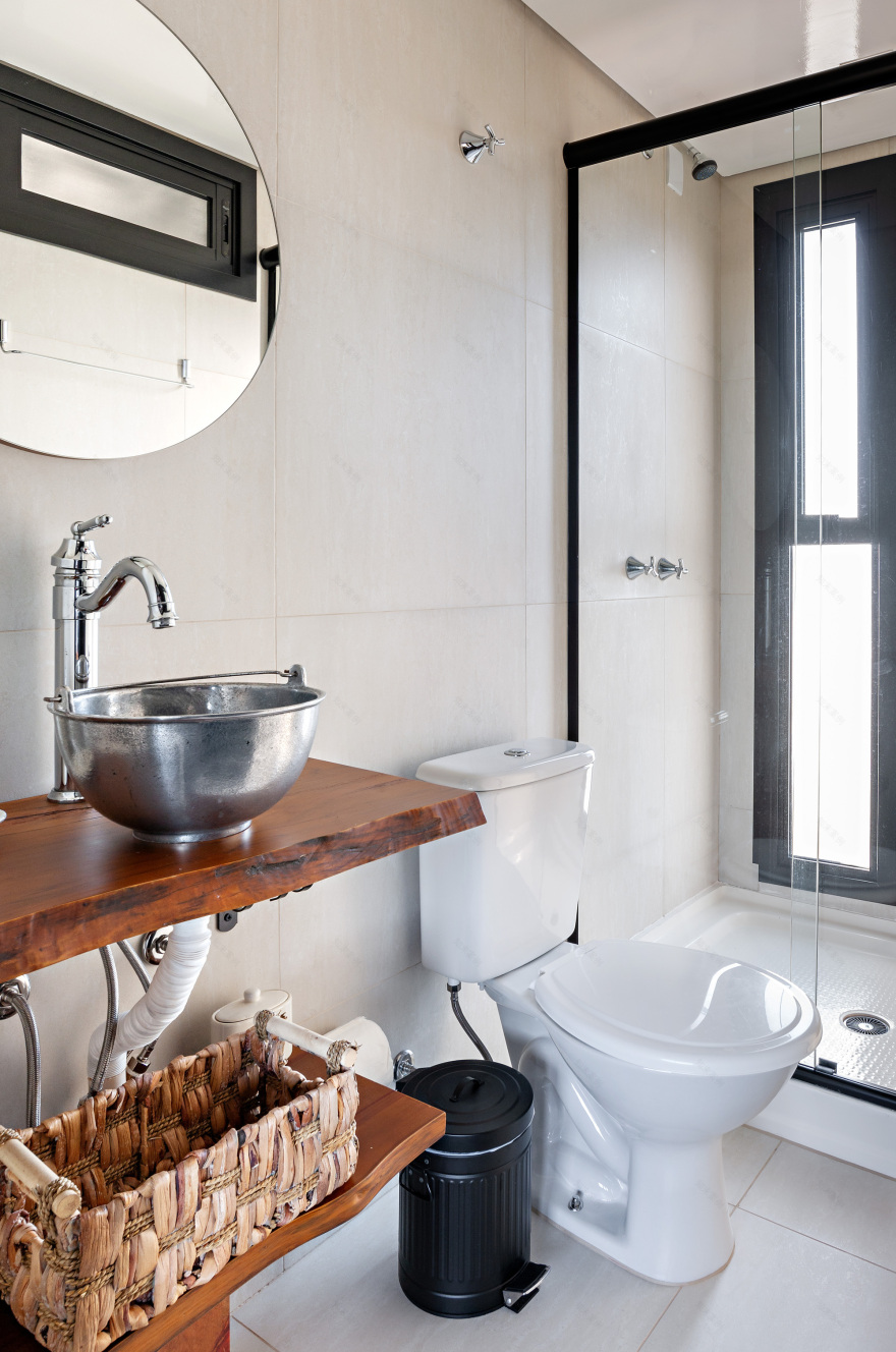 Cambará Container House / Estúdio Saymon Dall Alba+ Mégui Dal Bó Arquiteta-30